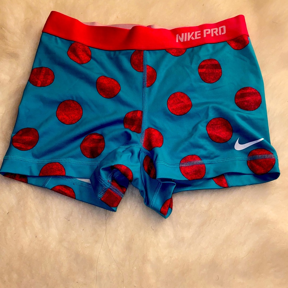Nike short